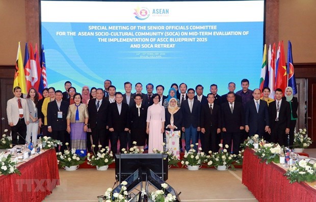 Altos funcionarios encargados de Comunidad Socio-Cultural de ASEAN se reunen en Vietnam hinh anh 1