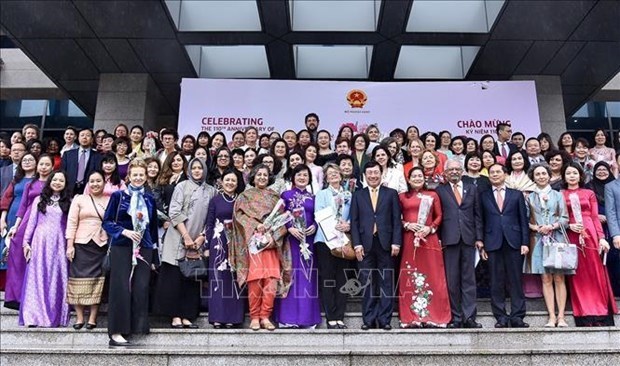 Destacan aportes del Grupo de Mujeres de la ASEAN al fortalecimiento de la idiosincrasia regional hinh anh 1