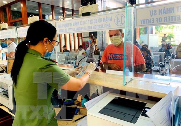 Encuentra Vietnam al pasajero que viajo con el japones infectado de coronavirus hinh anh 1