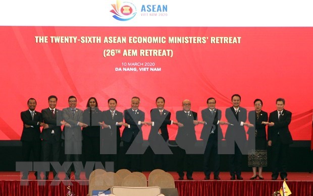 Sesiona en Vietnam reunion de ministros de economia de la ASEAN hinh anh 1