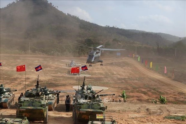 Fuerzas armadas de Camboya y China realizan ejercicio conjunto hinh anh 1