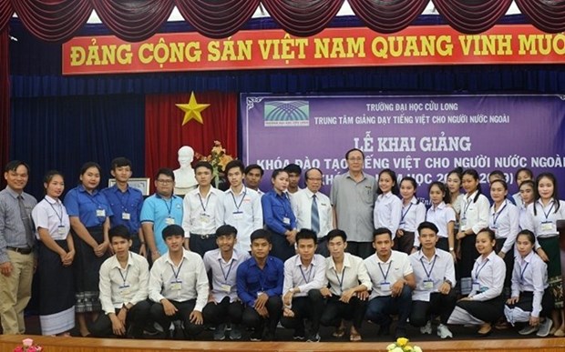 Mas universidad autorizada a emitir certificado de idioma vietnamita a extranjeros hinh anh 1