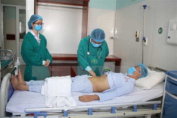 Realiza Vietnam con exito primer trasplante de rinon sin lazos de sangre hinh anh 1
