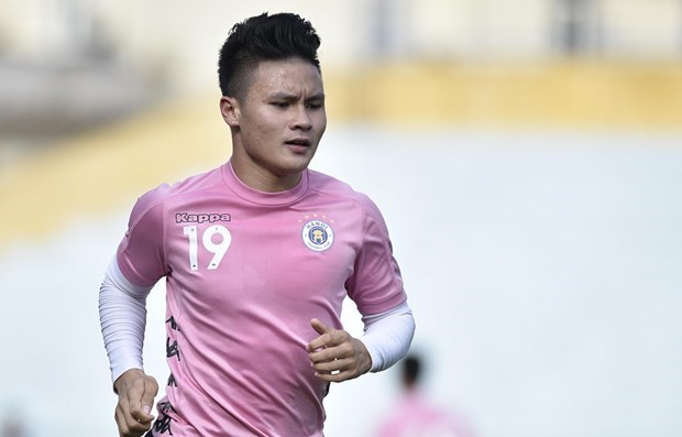 Gol de tiro libre de futbolista vietnamita entre los mejores de AFC hinh anh 1