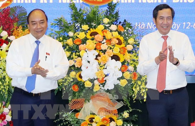 Felicita premier de Vietnam a periodistas por Dia Nacional de la Prensa Revolucionaria hinh anh 1