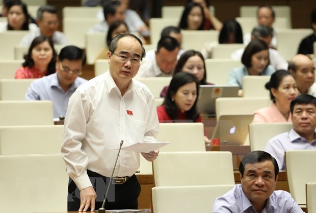 Parlamento de Vietnam analiza soluciones para la recuperacion economica post-pandemia hinh anh 1