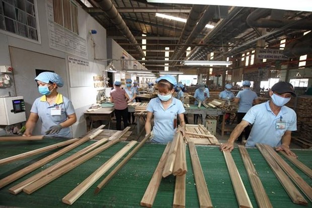 Disminuyen exportaciones de productos madereros de Vietnam en segundo trimestre hinh anh 1