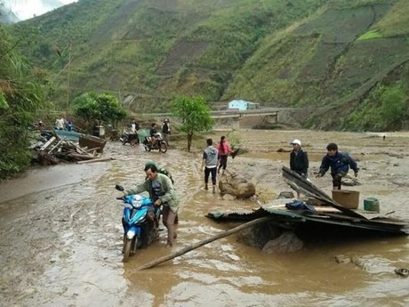 Inundaciones afectan con severidad a provincia norvietnamita hinh anh 1