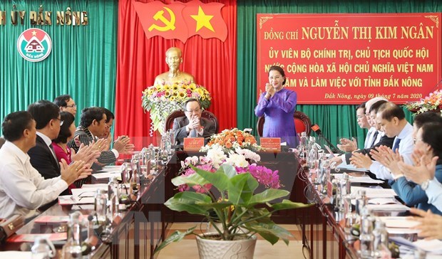 Presidenta del Parlamento de Vietnam insta a Dak Nong a prestar atencion a politicas de religion hinh anh 1