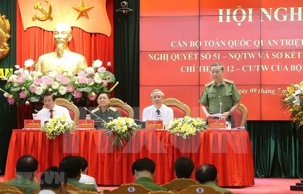 Vietnam intensifica proteger seguridad nacional y economica hinh anh 1