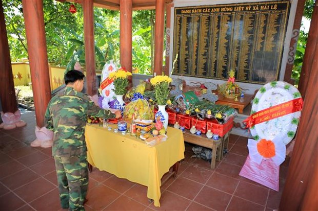 Exhuman restos de combatientes caidos en provincia vietnamita hinh anh 1