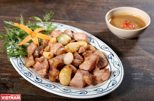 Be chao de Moc Chau, oferta culinaria exquisita de provincia vietnamita de Son La hinh anh 1