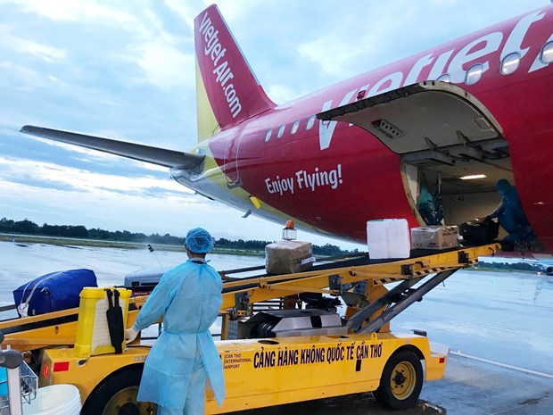 Vietjet Air allana el camino para reanudacion de servicios internacionales con vuelos de repatriacion hinh anh 1