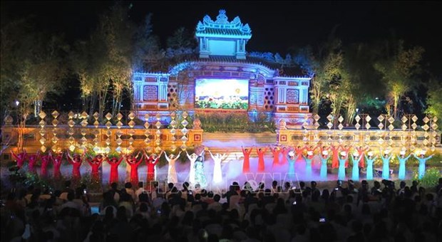 Reajustan fecha de apertura del Festival de Hue 2020 hinh anh 1