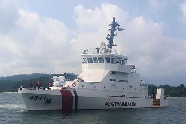 Malasia fortalece la capacidad de prevenir la pesca ilegal de buques extranjeros hinh anh 1