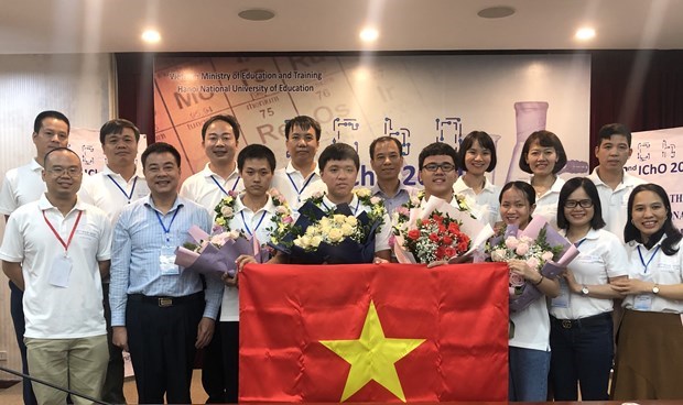 Vietnam ocupa segundo lugar en Olimpiada Internacional de Quimica hinh anh 1