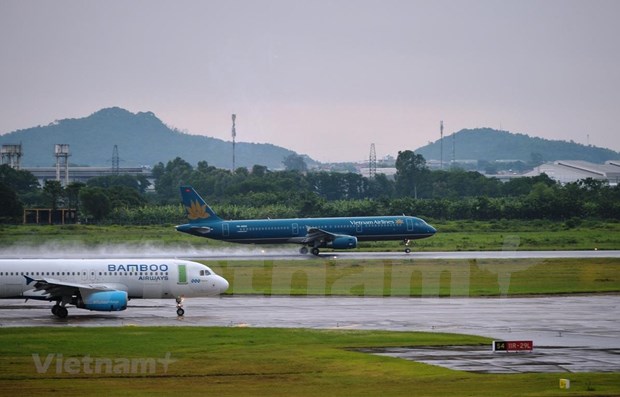 Aerolineas vietnamitas ajustan horario de vuelos por tormenta Sinlaku hinh anh 1