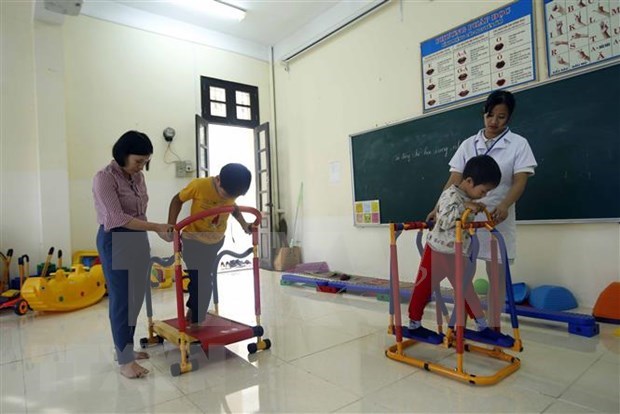 Premier de Vietnam aprueba programa de apoyo para personas con discapacidad hinh anh 1