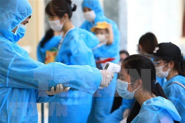 Hanoi advierte del riesgo de propagacion del COVID-19 tras caso con fuente desconocida de infeccion hinh anh 1