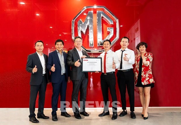 Lanzan oficialmente la marca britanica de automoviles MG en Vietnam hinh anh 1