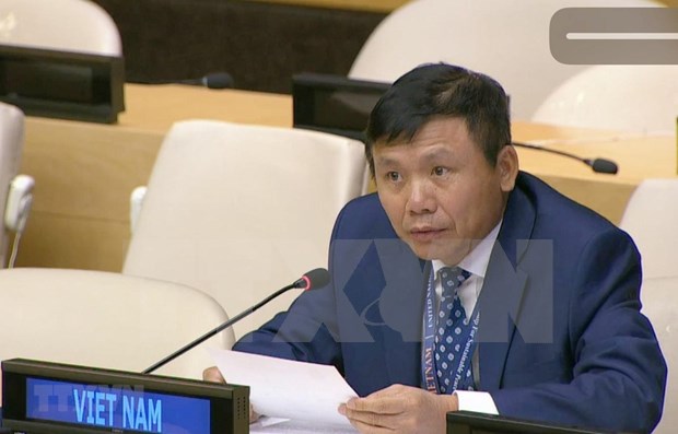 Llama Vietnam al desarme nuclear en nombre de ASEAN hinh anh 1
