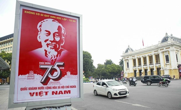 Dirigentes de Camboya felicitan a Vietnam por Dia de la Independencia hinh anh 1