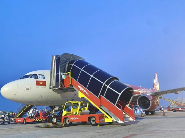 Vietjet Air de Vietnam empieza a encargarse de sus servicios terrestres hinh anh 1
