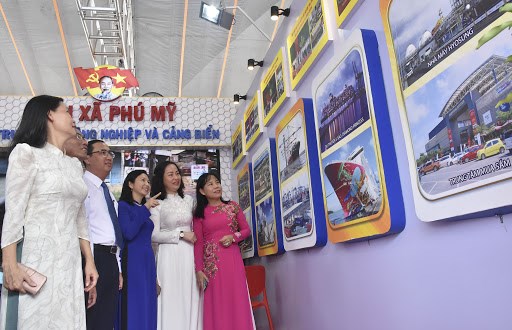 Inauguran exposicion sobre Partido Comunista de Vietnam en provincia surena de Ba Ria - Vung Tau hinh anh 1