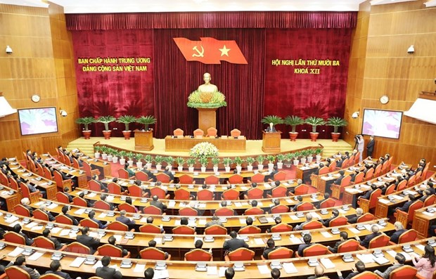 Clausuran XIII pleno del Comite Central del Partido Comunista de Vietnam hinh anh 1
