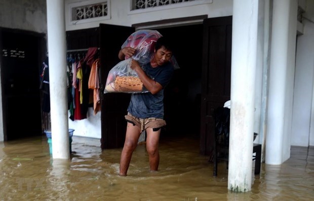 Premier vietnamita exige mayores esfuerzos frente a la tormenta Nangka y las intensas lluvias hinh anh 1