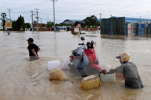 Camboya: Zonas limitrofes con Tailandia sufren inundaciones graves hinh anh 1