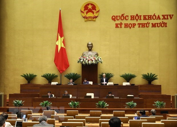 Parlamento vietnamita continua debates sobre proyectos legales hinh anh 1