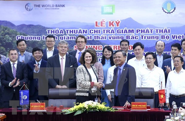 Vietnam y el Banco Mundial firman acuerdo de pago por reduccion de emisiones hinh anh 1