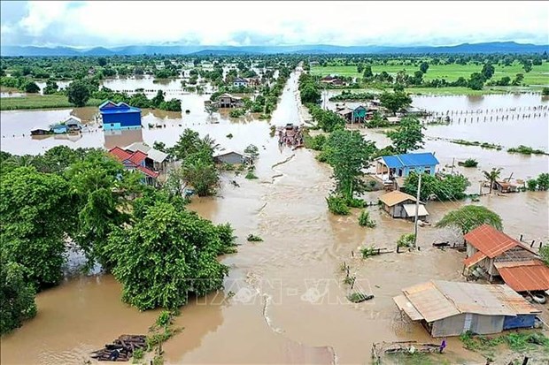 Union Europea proporciona 400 mil euros para ayudar a las victimas de las inundaciones en Camboya hinh anh 1