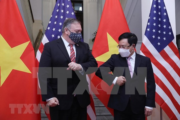 Cancilleres de Vietnam y Estados Unidos debaten medidas para agilizar asociacion integral bilateral hinh anh 1