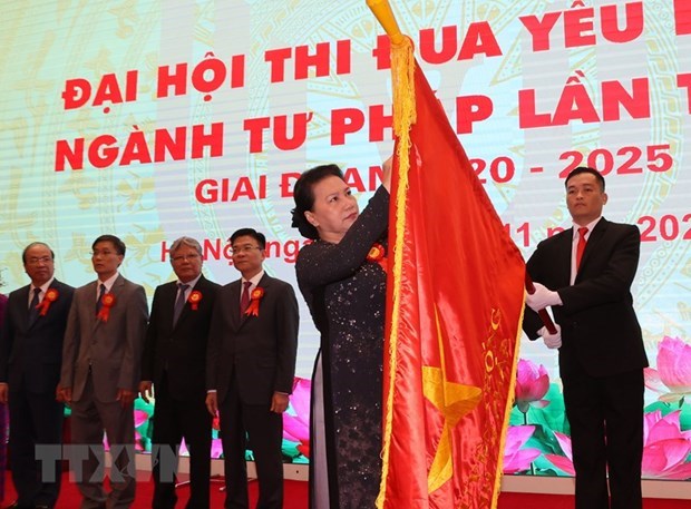 Presidenta del Parlamento vietnamita recomienda renovar trabajo de emulacion patriotica hinh anh 1