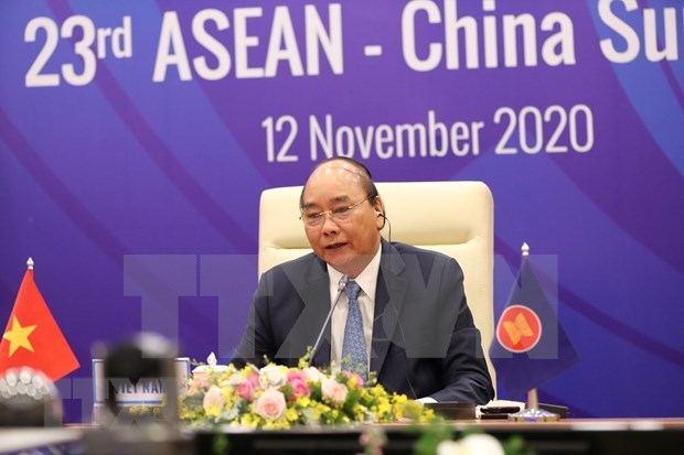 Vietnam preside la XXIII Cumbre ASEAN-China hinh anh 1
