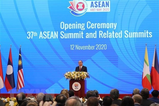 Premieres de Vietnam y Singapur inauguran Red de Logistica Inteligente de la ASEAN hinh anh 1