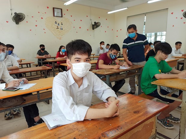 Urgen a fortalecer medidas de prevencion del COVID-19 en escuelas de Vietnam hinh anh 1