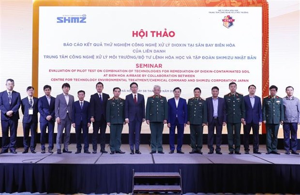 Comprueban eficiencia de tecnologia sobre tratamiento de dioxina en aeropuerto vietnamita hinh anh 1