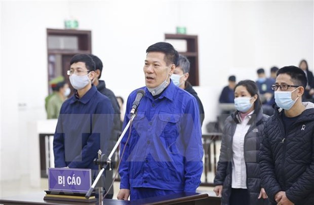 Inician juicio de primera instancia del caso de licitacion a compra de equipos sanitarios en CDC Hanoi hinh anh 1