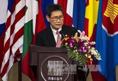 Destaca dirigente de ASEAN liderazgo de Vietnam en ano repleto de desafios hinh anh 1