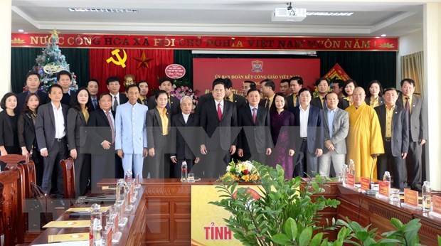 Felicitan a comunidades catolicas en provincias vietnamitas por motivo de Navidad hinh anh 1