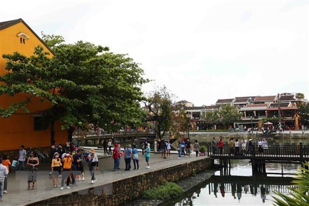 Ciudad antigua de Hoi An celebra numerosas actividades para atraer a turistas hinh anh 1