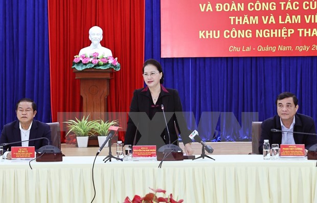 Presidenta del Parlamento vietnamita destaca esfuerzos de Quang Nam en medio de pandemia hinh anh 1