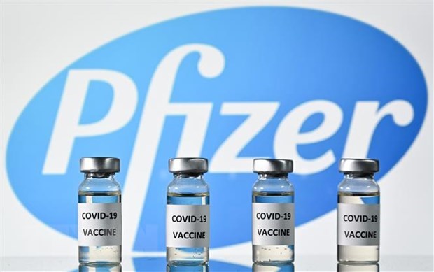 Malasia compra vacuna contra COVID-19 a 39 por ciento de poblacion hinh anh 1