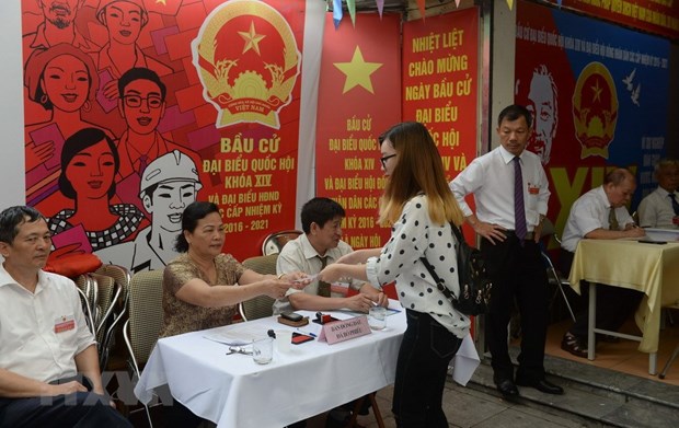 Premier de Vietnam exige garantizar democracia y equidad de elecciones hinh anh 1