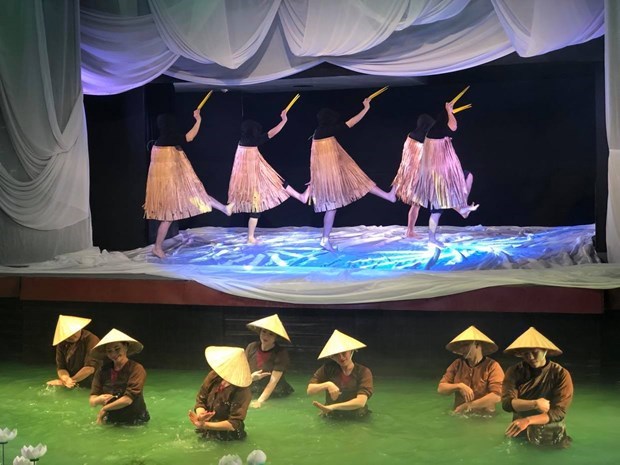 Disfrute de diversidad de cultura vietnamita a traves de obra de marioneta experimental hinh anh 1