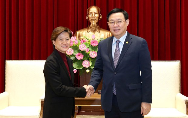 Dirigente de Hanoi destaca fructifero desarrollo de relaciones con Singapur hinh anh 1
