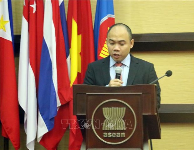 Vietnam propone establecimiento del grupo de trabajo de la ASEAN contra las noticias falsas hinh anh 2